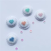 Вязаная фишка с сердечком, 1 шт, цвета в ассортименте 9644